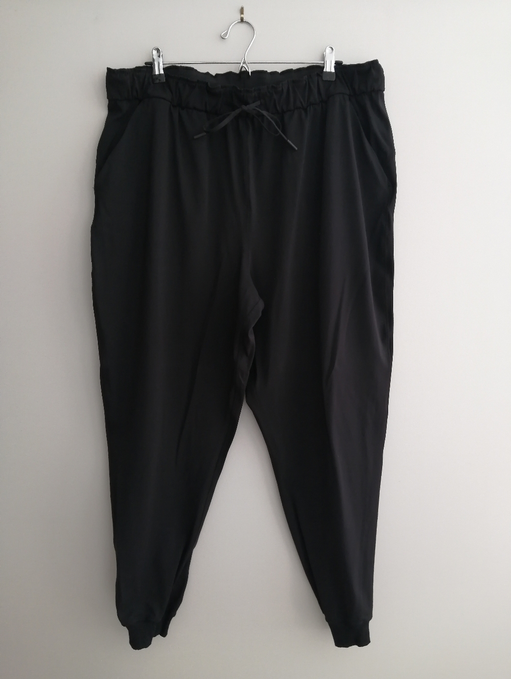 Lululemon Plus Size Keep Moving Joggers Black Size 18